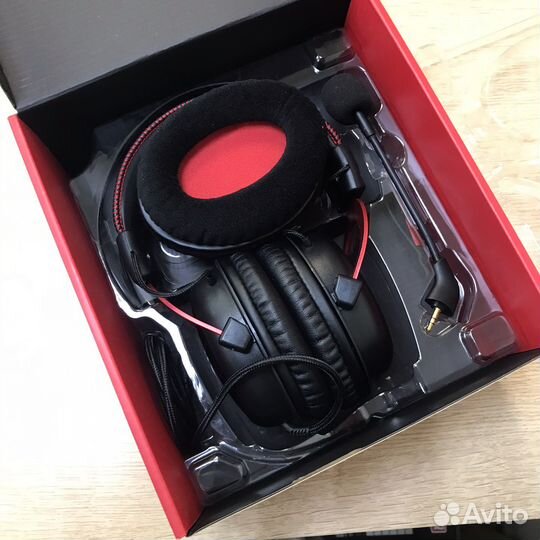 Игровые наушники HyperX Cloud II