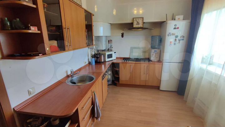 2-к. квартира, 62 м², 2/3 эт.