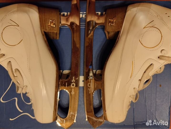 Продам коньки для фигурного катания