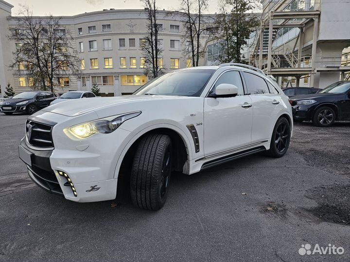 Infiniti QX70 3.0 AT, 2013, 142 354 км