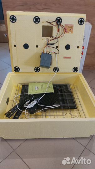 Автоматический инкубатор Золушка-2020, 98 яиц