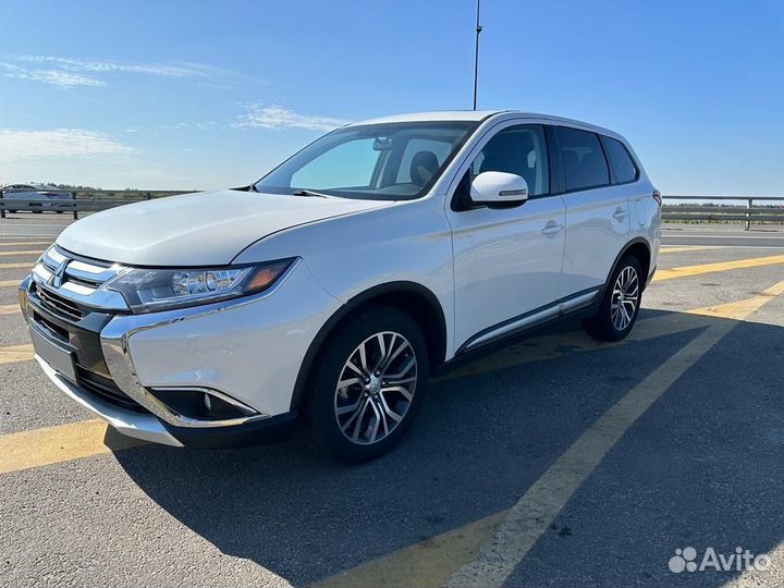 Mitsubishi Outlander 2.4 CVT, 2017, 170 000 км