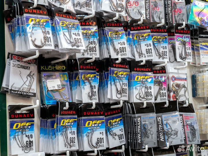 Крючки офсетные упаковками по фикс. цене в ассорт