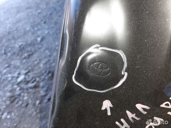 Правый крыло на camry 55