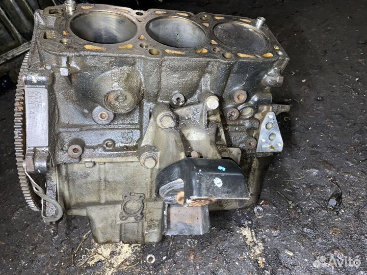 Шорт блок 6G75 Mitsubishi Pajero III V77W 6G75-SH9