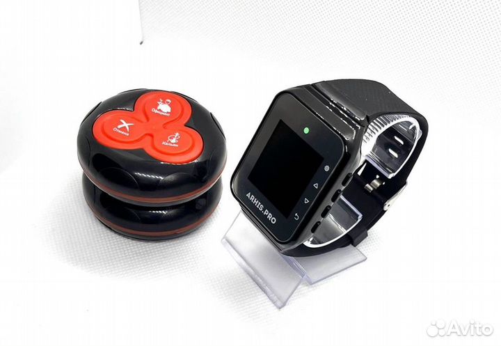 Кнопка вызова официанта с часами для кафе, баров