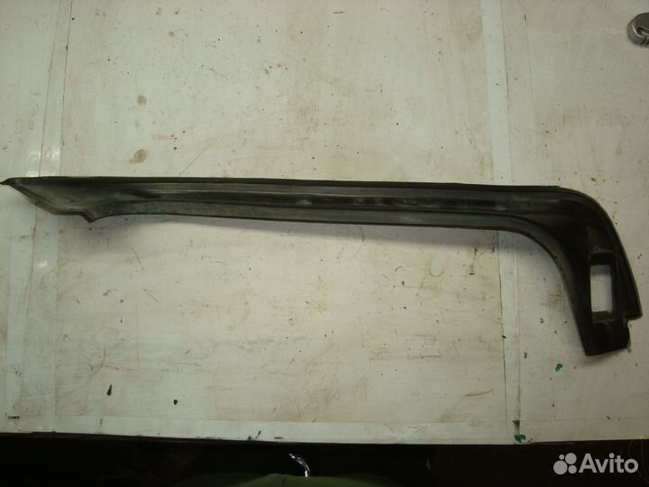 Накладка проема багажника правая W210 A2106930233