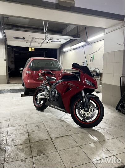 Honda cbr 1000rr