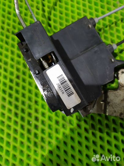 Замок двери передний правый KIA RIO