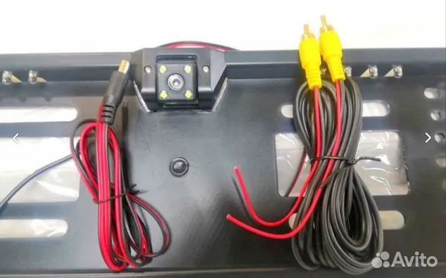 Камера заднего вида в рамке номера