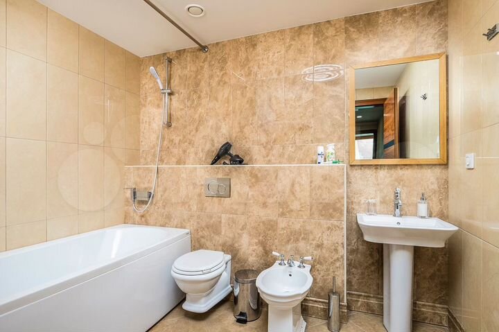 2-к. квартира, 124 м², 11/12 эт.