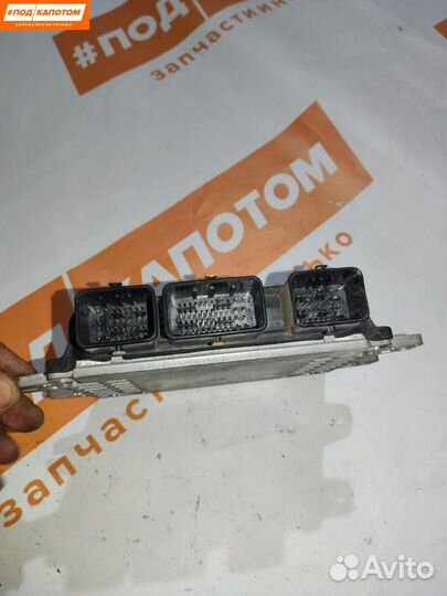 Блок управления двигателем Nissan Serena C25