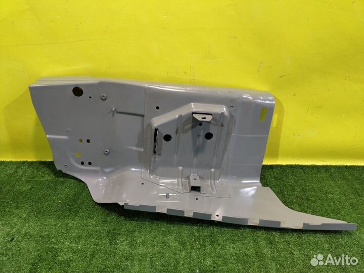 Брызговик передний левый LADA Niva Travel 2020