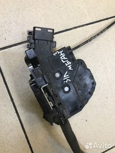 Замок дверной задний левый Renault Megane 3