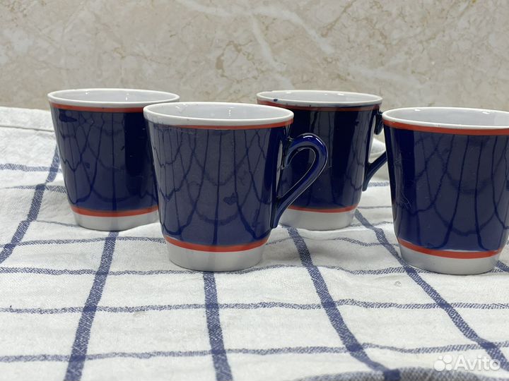 Чашки фарфор кофейные городница СССР 4 шт