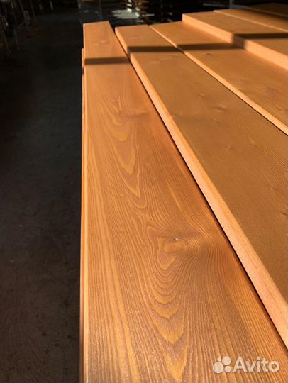 Окрашенная палубная доска листв. / 28х140 мм / вс