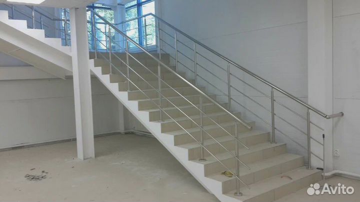 Перила на лестницу