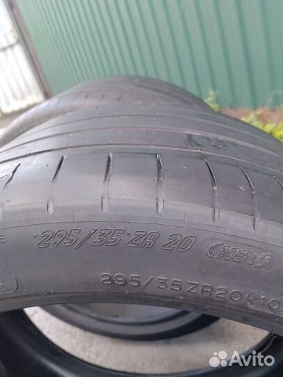 Michelin Pilot Super Sport 295/35 R20