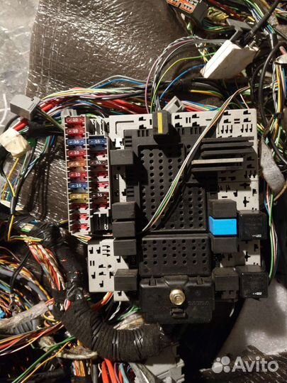 Коса мотора коса под капот volvo xc70 2003