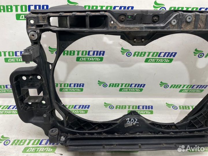 Телевизор панель радиаторов передний Audi Audi A6