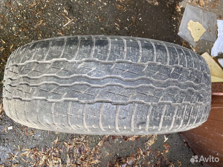 Bridgestone Dueler H/T 687 225/65 R17