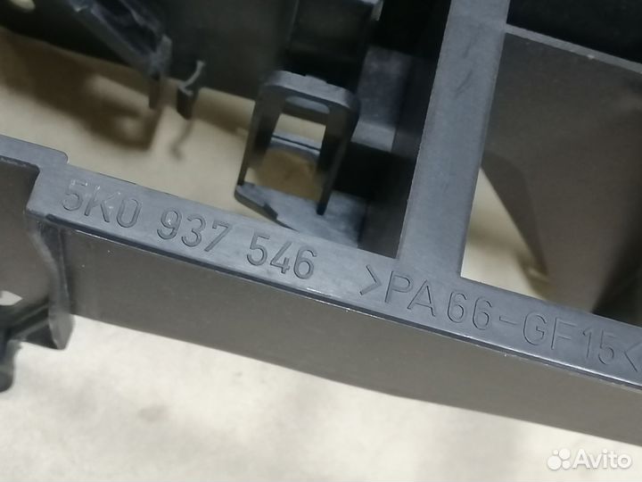 Кронштейн (сопут. товар) для VW Golf VI 2009-2013