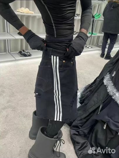 Шорты Balenciaga x Adidas