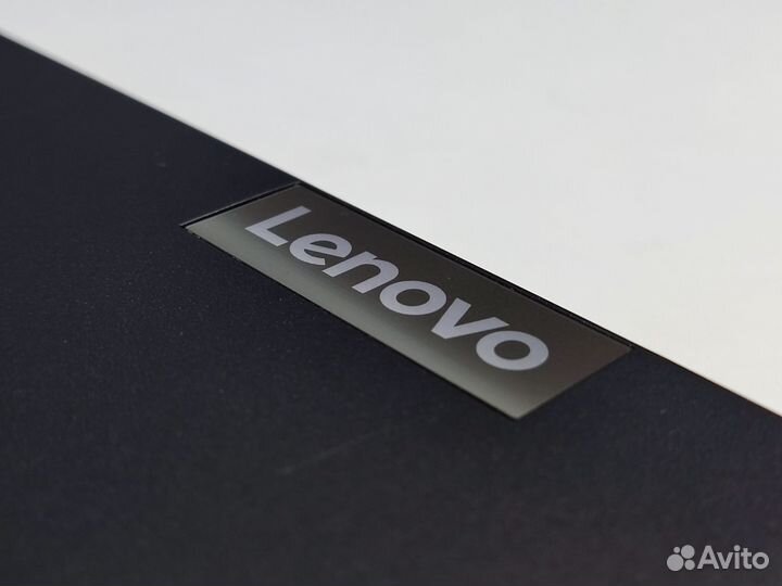 Сенсорный ноутбук Lenovo Ideapad i3 10110U 8/256