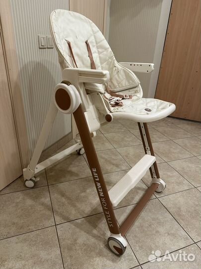 Стульчик для кормления Happy Baby