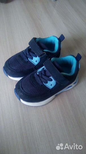 Кроссовки р.21