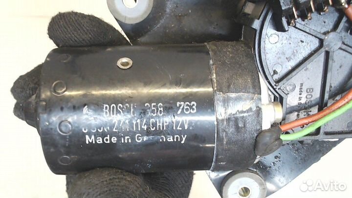 Двигатель стеклоочистителя передний Renault Kangoo