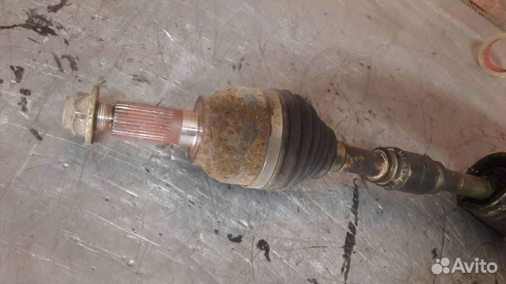 Полуось левая Mazda 3 BK 2005