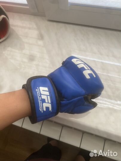 Перчатки для мма