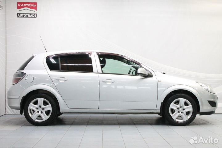 Opel Astra 1.6 МТ, 2011, 189 995 км