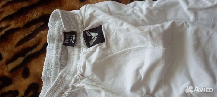 Футбольные бутсы и кимано