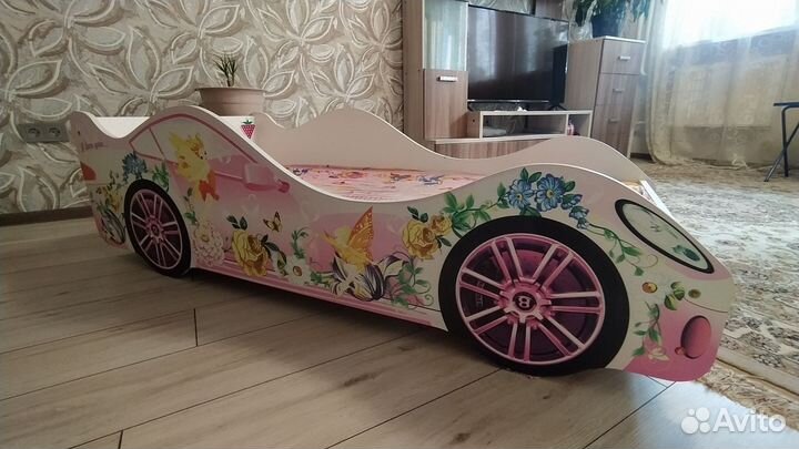 Кровать машина