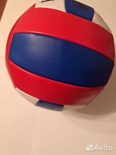 Волейбольный мяч