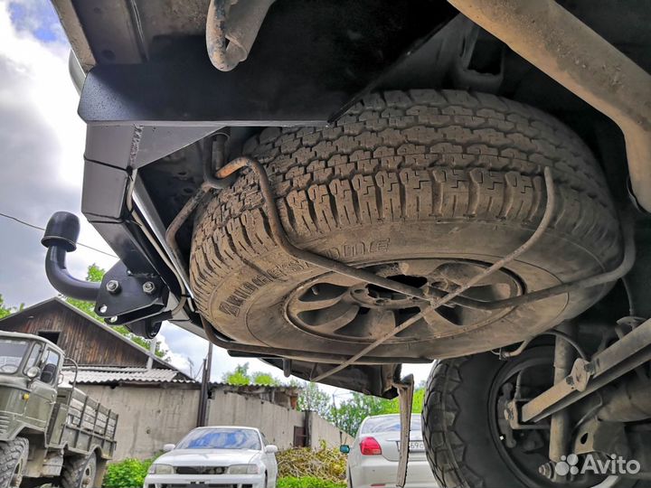 Фаркоп на Митцубиши Делика 