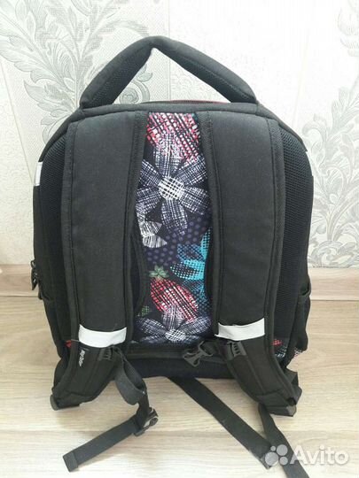 Рюкзак школьный
