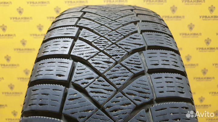 Pirelli Ice Zero 205/55 R16