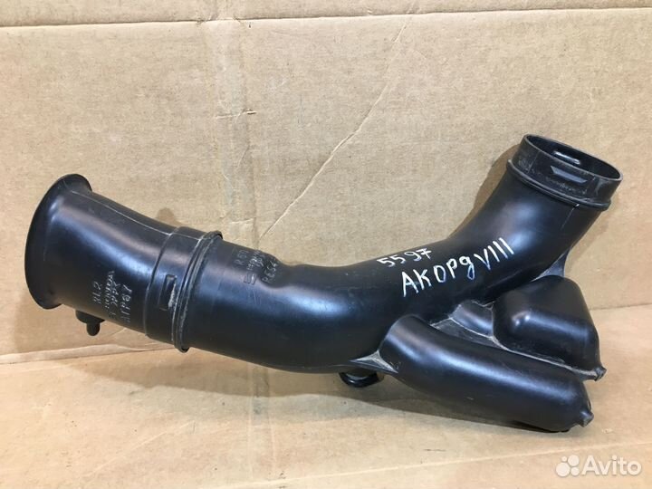 Воздуховод Honda Accord 8