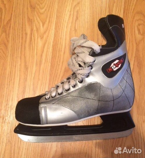 Продам коньки фирмы novus
