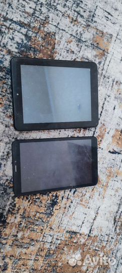 Два планшета на запчасти