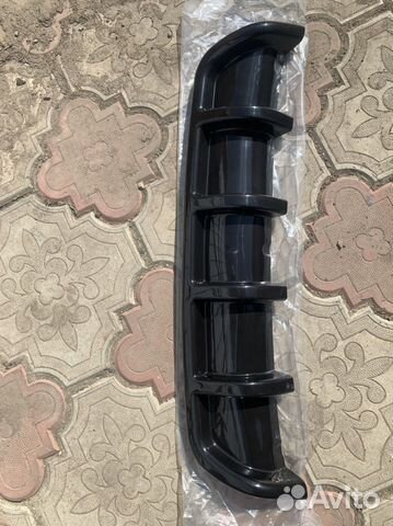 Задний диффузор универсальный черный глянцевый