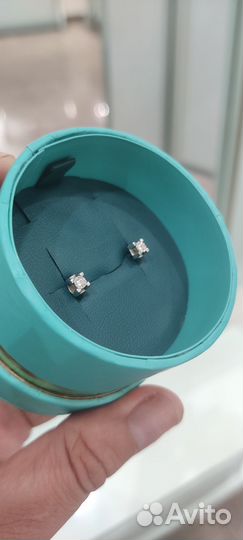 Золотые серьги с бриллиантами