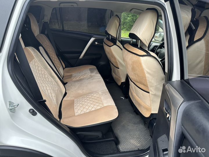 Автомобильные чехлы универсальные