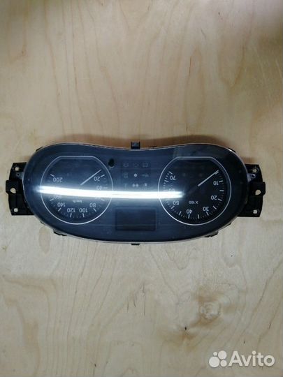 Панель приборов рено логан 2010