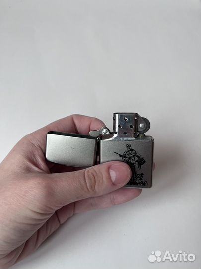 Зажигалка zippo б/у
