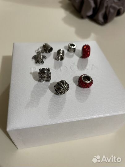 Украшение шарм