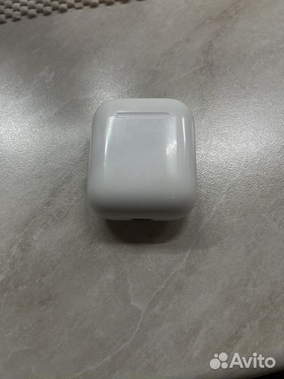 Беспроводные наушники apple airpods 1